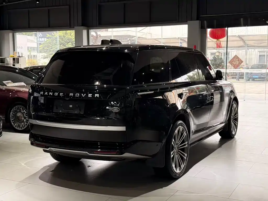 Land Rover Range Rover 2023 3.0 L6 400PS Autobiography Long Wheelbase 2023 - thumbnail 4