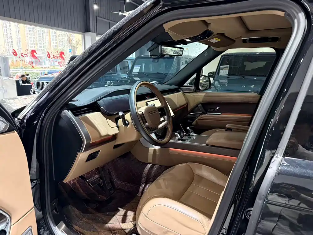 Land Rover Range Rover 2023 3.0 L6 400PS Autobiography Long Wheelbase 2023 - thumbnail 7