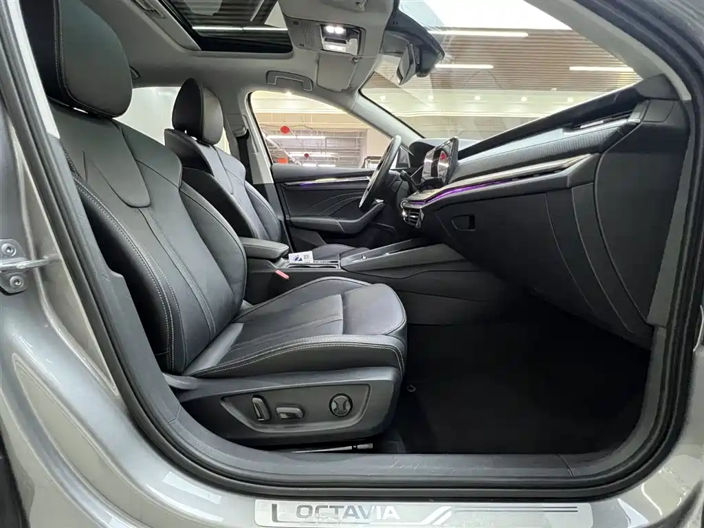 Skoda Škoda Octavia 2021 PRO TSI280 DSG Premium Edition 2021 - thumbnail 15
