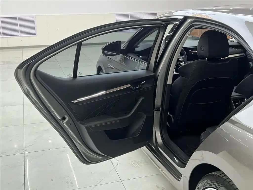 Skoda Škoda Octavia 2021 PRO TSI280 DSG Premium Edition 2021 - thumbnail 18