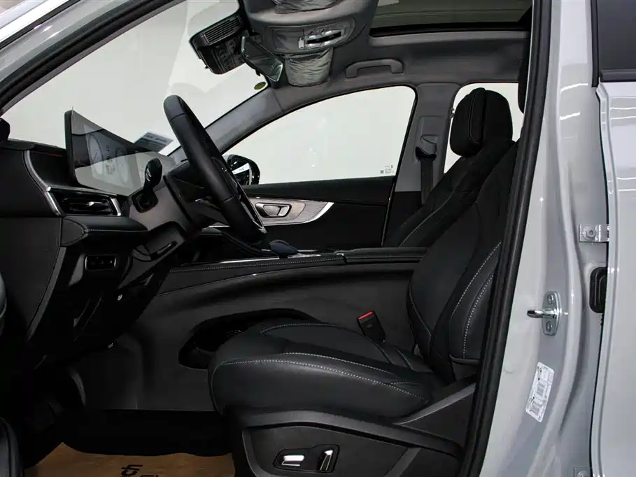 Chery Chery Tiggo 8 PRO New Energy 2025 - thumbnail 15
