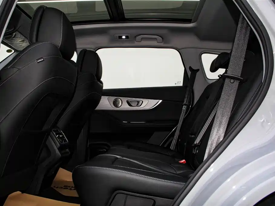 Chery Chery Tiggo 8 PRO New Energy 2025 - thumbnail 17