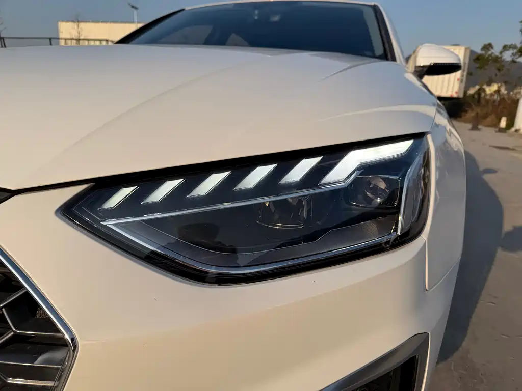 Audi Audi A4L 2023 40 TFSI Luxury Dynamic Edition 2023 - thumbnail 5