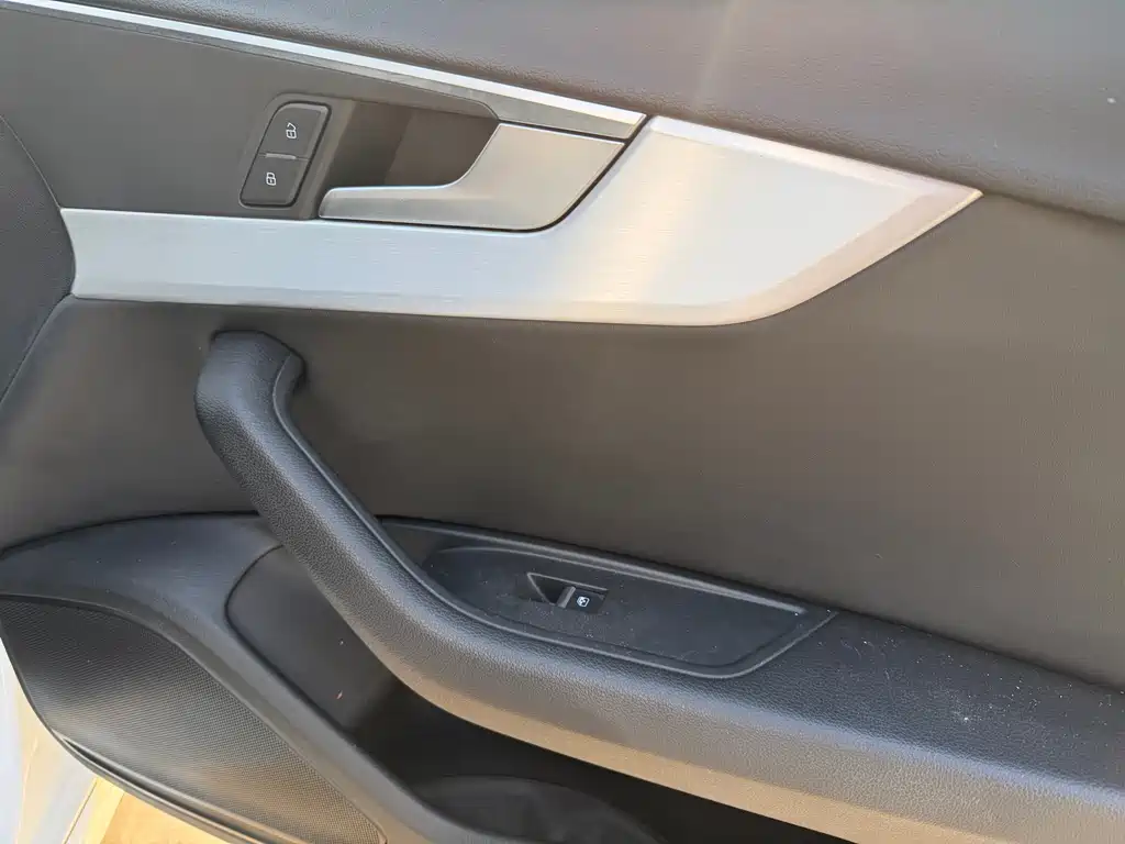 Audi Audi A4L 2023 40 TFSI Luxury Dynamic Edition 2023 - thumbnail 25