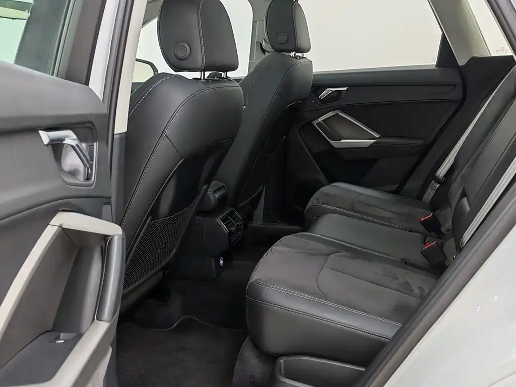 Audi Audi Q3 2022 35 TFSI Sport Line 2023 - thumbnail 7