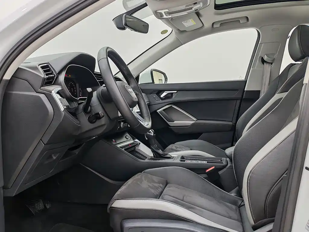 Audi Audi Q3 2022 35 TFSI Sport Line 2023 - thumbnail 9
