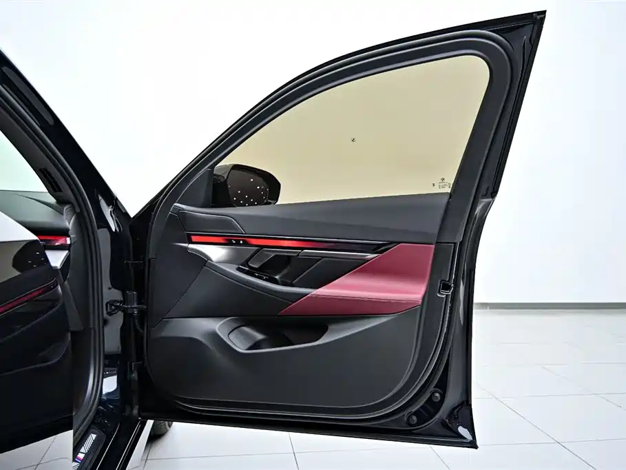 BMW BMW 5 Series 2026 525Li M Sport Package 2025 - thumbnail 21