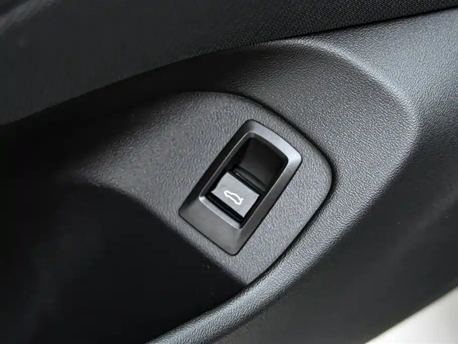 BMW BMW 5 Series 2026 525Li M Sport Package 2025 - thumbnail 24