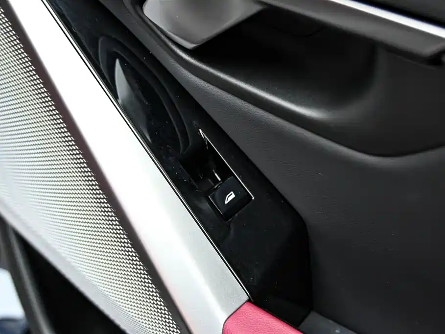 BMW BMW 5 Series 2026 525Li M Sport Package 2025 - thumbnail 27