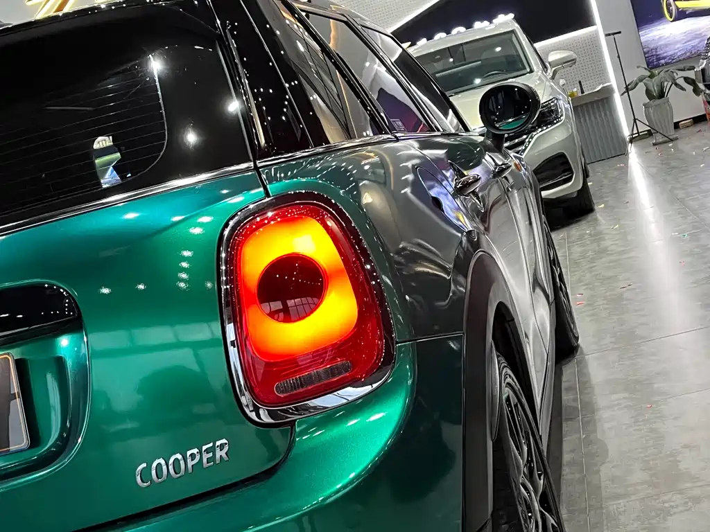 MINI MINI 2016 1.5T COOPER 5-Door 2018 - thumbnail 8