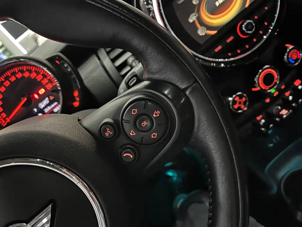 MINI MINI 2016 1.5T COOPER 5-Door 2018 - thumbnail 17