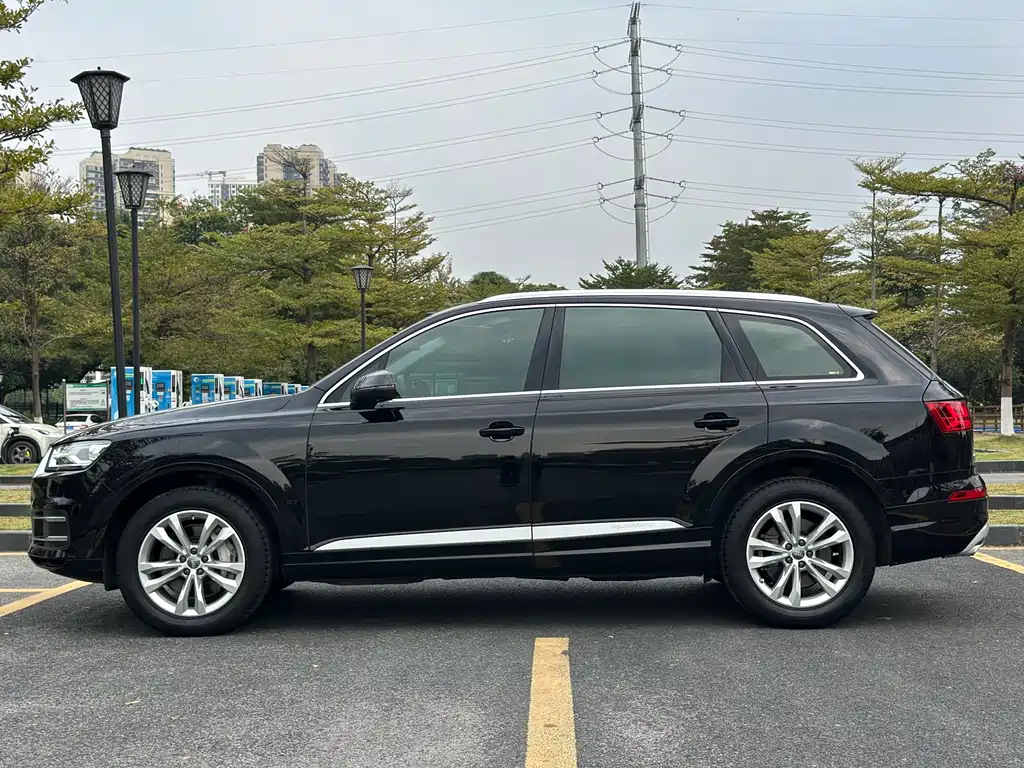 Audi Audi Q7 2016 45 TFSI Technology Edition 2017 - thumbnail 7