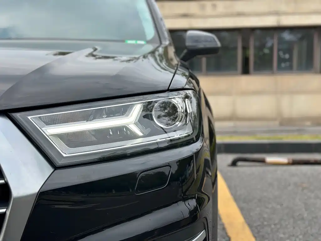 Audi Audi Q7 2016 45 TFSI Technology Edition 2017 - thumbnail 8