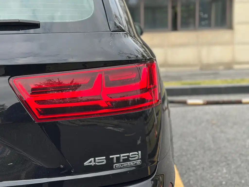 Audi Audi Q7 2016 45 TFSI Technology Edition 2017 - thumbnail 9
