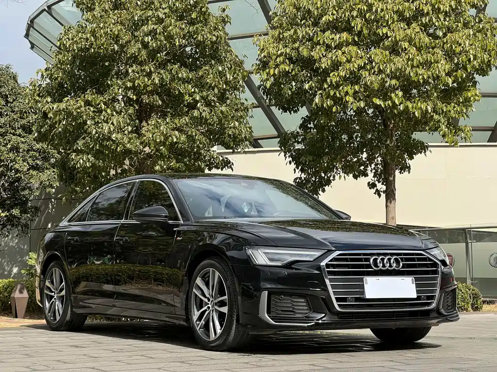 Audi Audi A6L 2020 40 TFSI Luxury Dynamic Edition 2020 - thumbnail 3