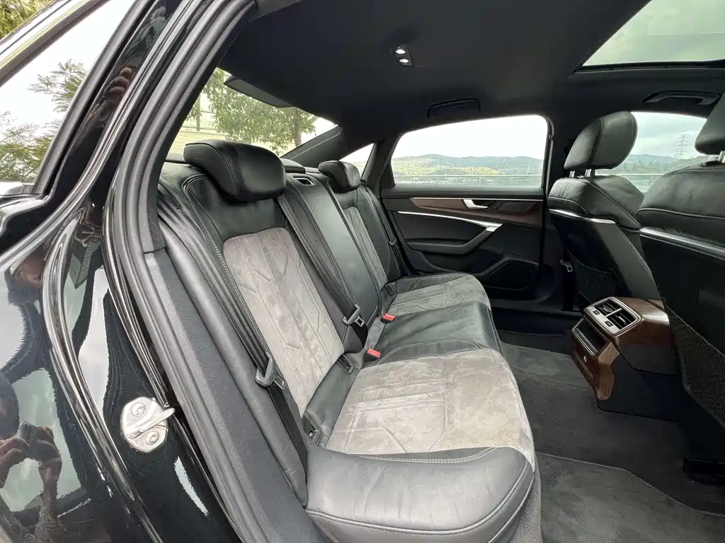 Audi Audi A6L 2020 40 TFSI Luxury Dynamic Edition 2020 - thumbnail 12