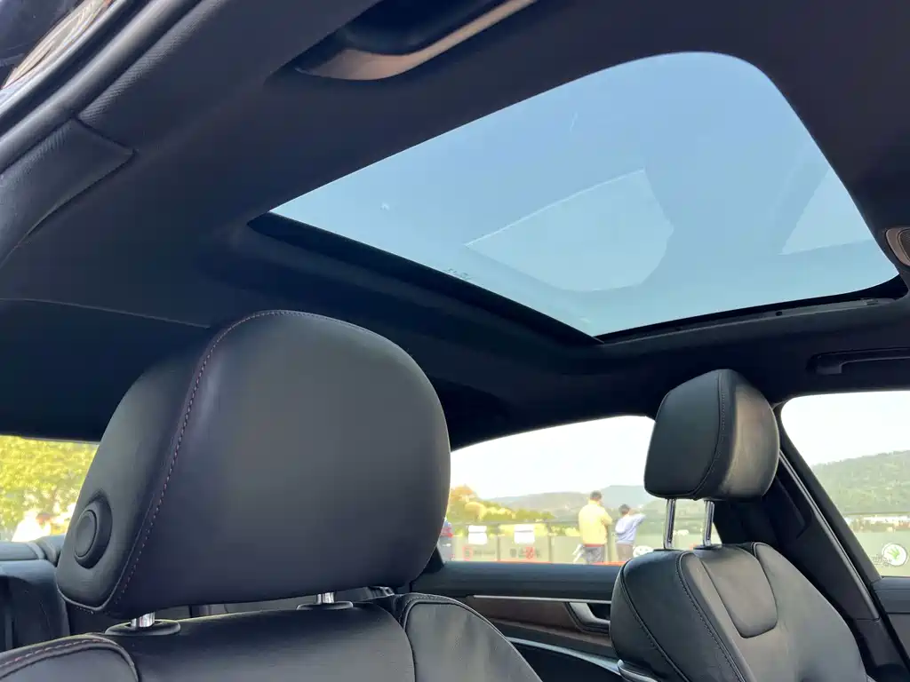 Audi Audi A6L 2020 40 TFSI Luxury Dynamic Edition 2020 - thumbnail 25