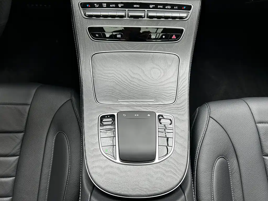 Mercedes-Benz Mercedes-Benz CLS 2023 Facelift CLS 300 AMG Line 2025 - thumbnail 16