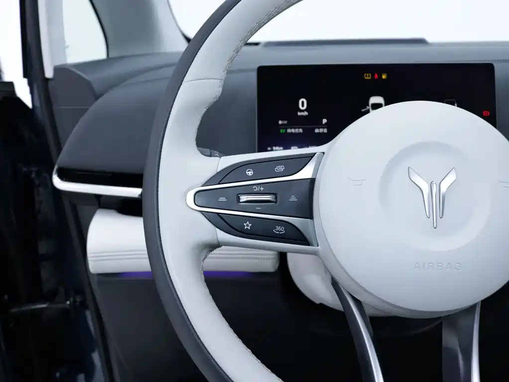 Lantu Automobile Lantu Dreamer 2025 PHEV AWD Flagship Kunpeng Edition 2025 - thumbnail 9