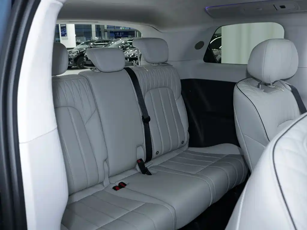 Lantu Automobile Lantu Dreamer 2025 PHEV AWD Flagship Kunpeng Edition 2025 - thumbnail 24