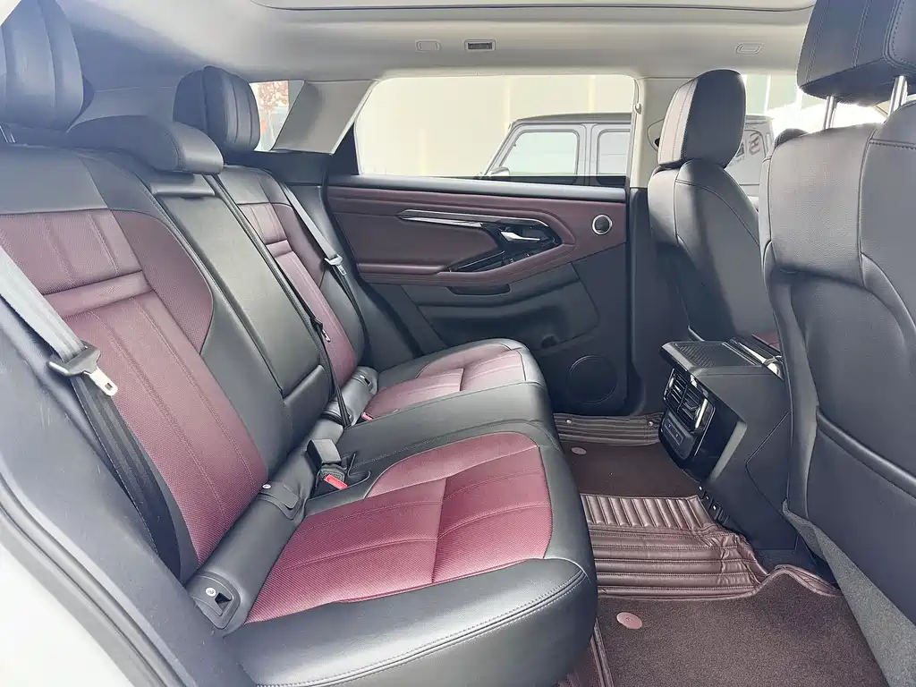 Land Rover Range Rover Evoque 2023 L 249PS Luxury Edition 2023 - thumbnail 10