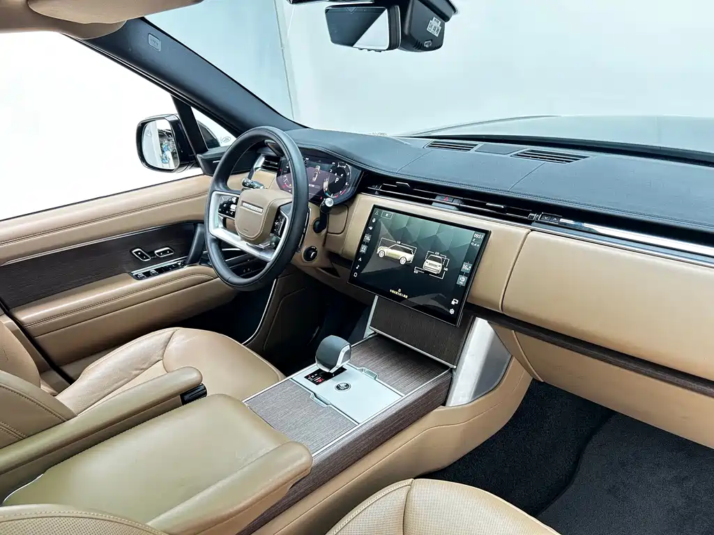 Land Rover Range Rover 2024 3.0 L6 360PS Vogue Edition 2024 - thumbnail 19