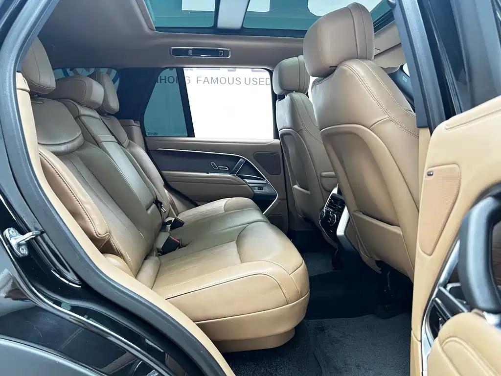 Land Rover Range Rover 2024 3.0 L6 360PS Vogue Edition 2024 - thumbnail 20