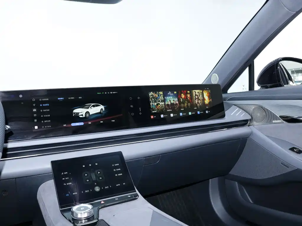 Lantu Auto Lantu Zhui Guang 2024 PHEV AWD Ultra Long Range Flagship Edition 2024 - thumbnail 15