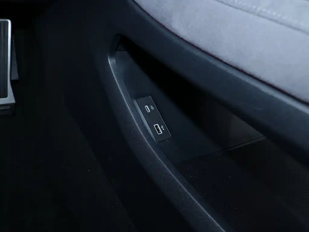 Lantu Auto Lantu Zhui Guang 2024 PHEV AWD Ultra Long Range Flagship Edition 2024 - thumbnail 17