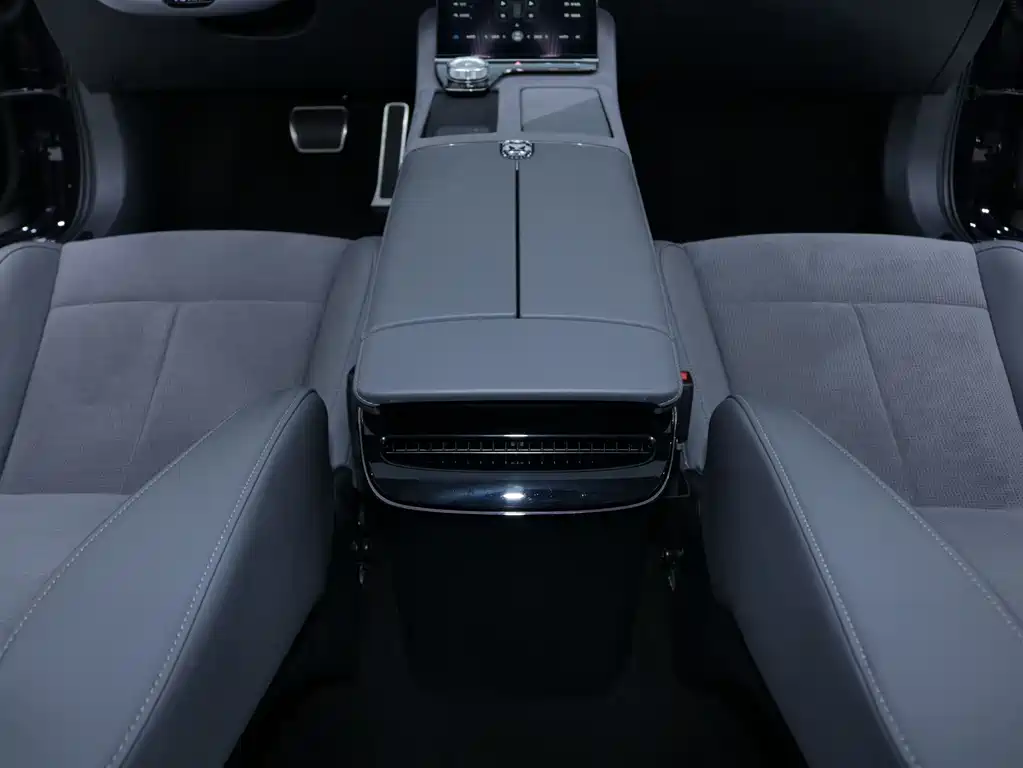 Lantu Auto Lantu Zhui Guang 2024 PHEV AWD Ultra Long Range Flagship Edition 2024 - thumbnail 18