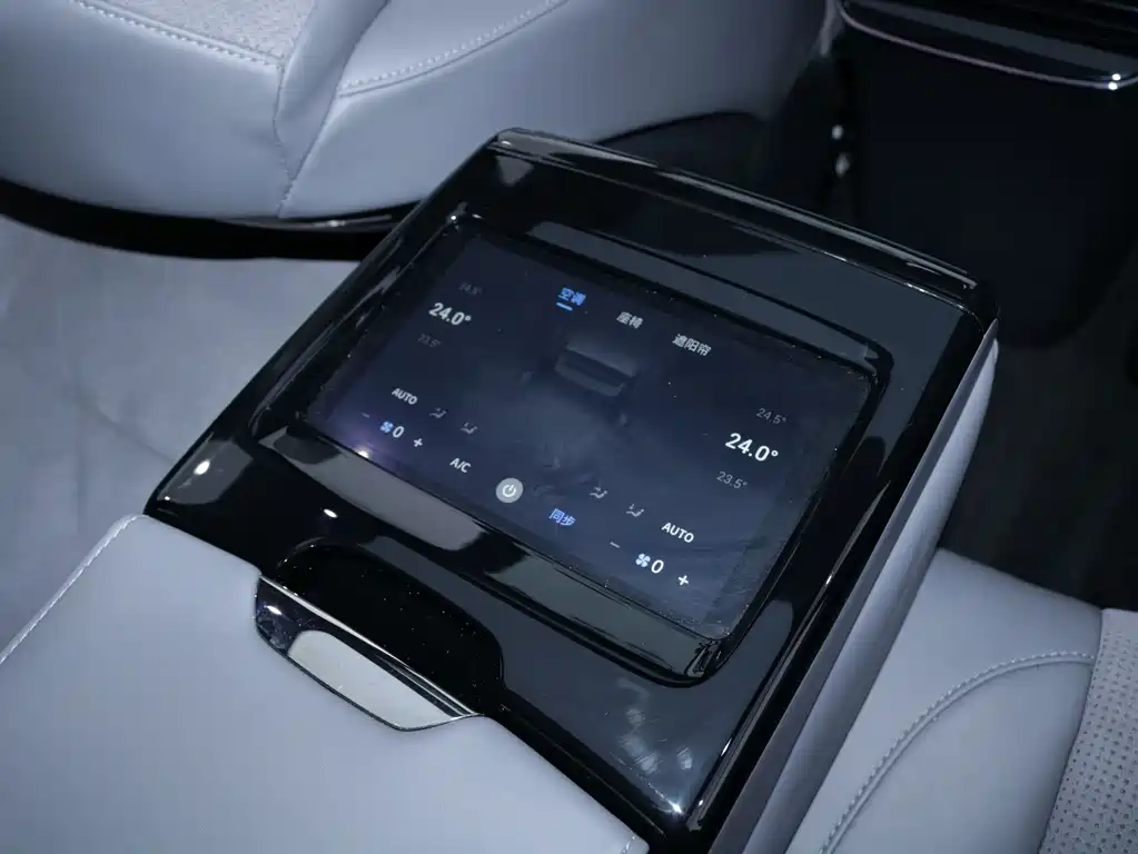 Lantu Auto Lantu Zhui Guang 2024 PHEV AWD Ultra Long Range Flagship Edition 2024 - thumbnail 21