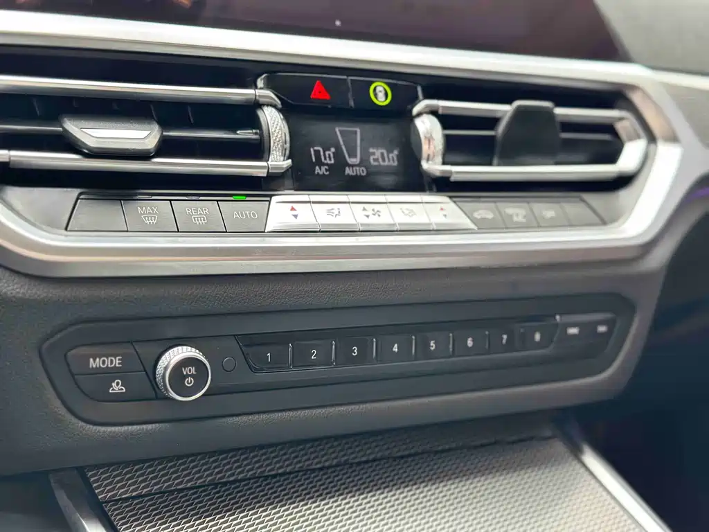 BMW BMW 3 Series 2020 325i M Sport Shadow Night Package 2020 - thumbnail 12