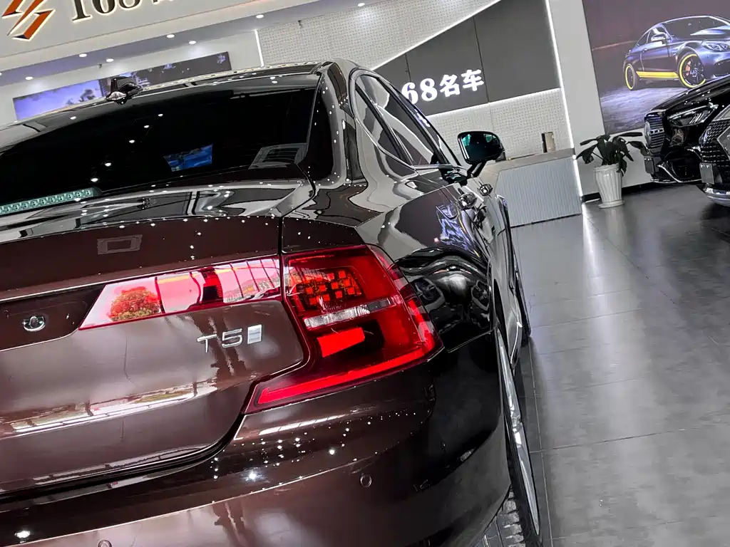 Volvo Volvo S90 2017 T5 Momentum 2017 - thumbnail 8