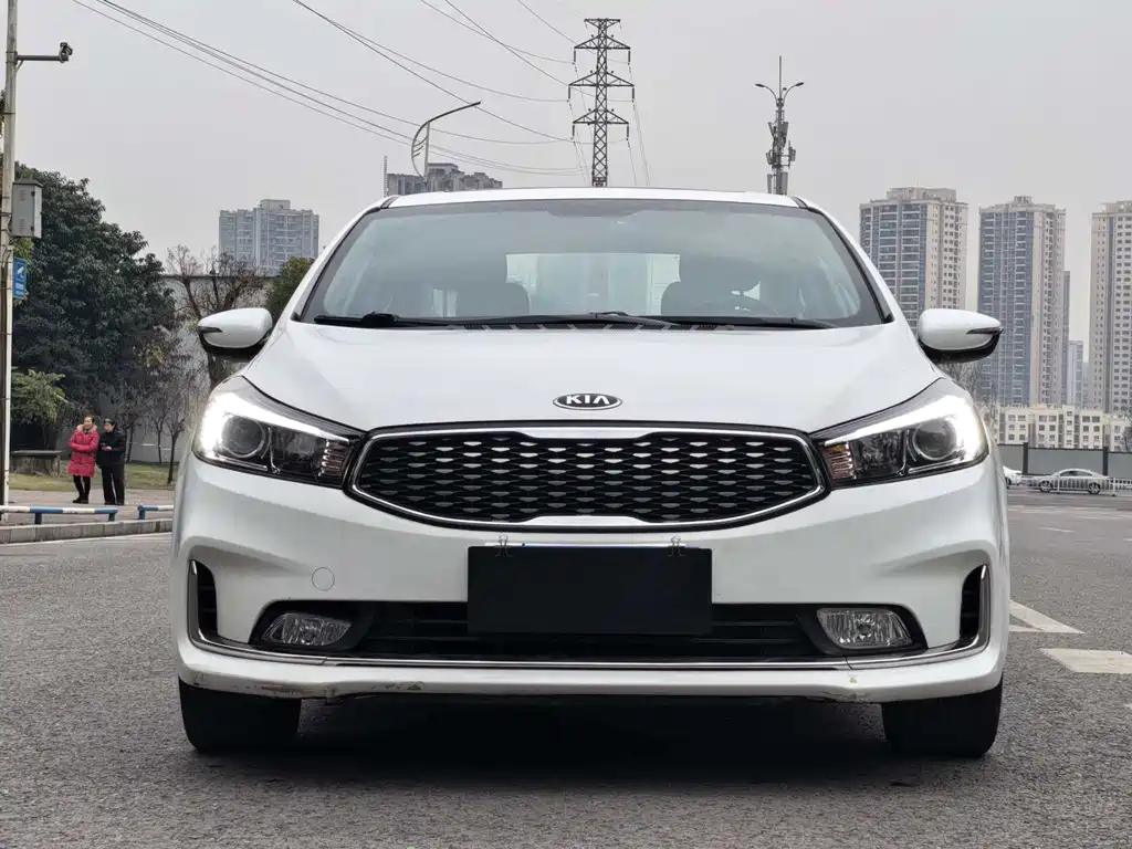 Kia Kia K3 2016 1.6L Automatic GLS 2016 - thumbnail 2