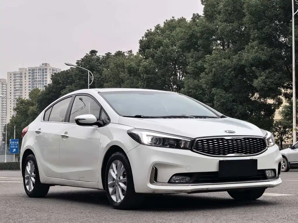 Kia Kia K3 2016 1.6L Automatic GLS 2016 - thumbnail 3