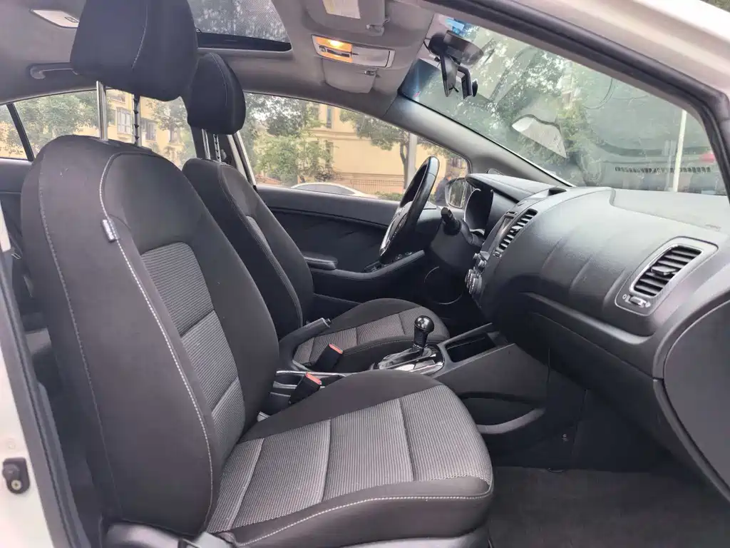 Kia Kia K3 2016 1.6L Automatic GLS 2016 - thumbnail 10
