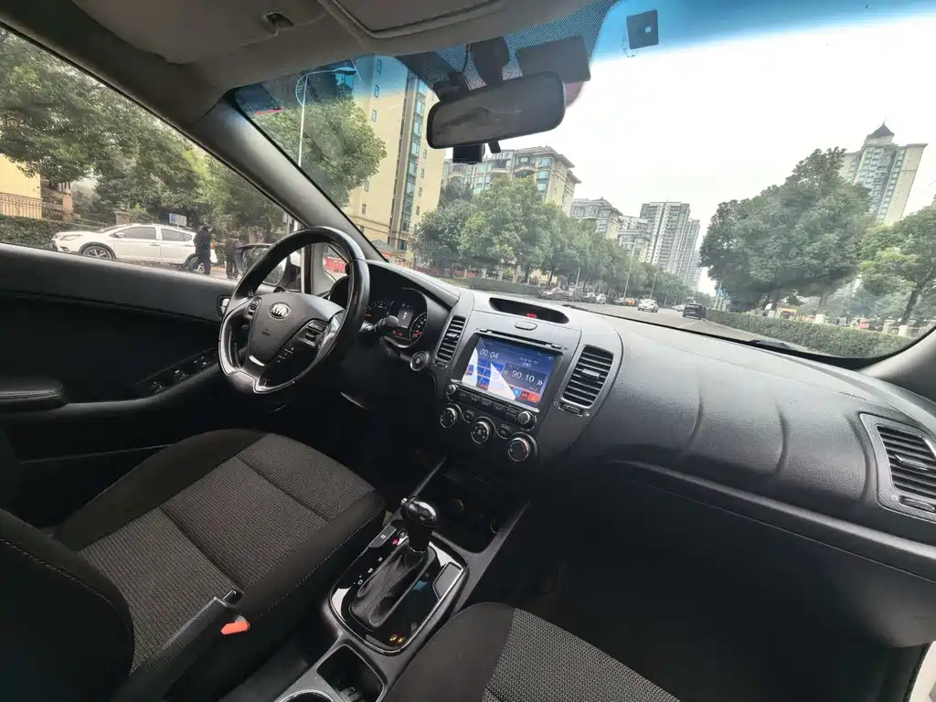 Kia Kia K3 2016 1.6L Automatic GLS 2016 - thumbnail 11