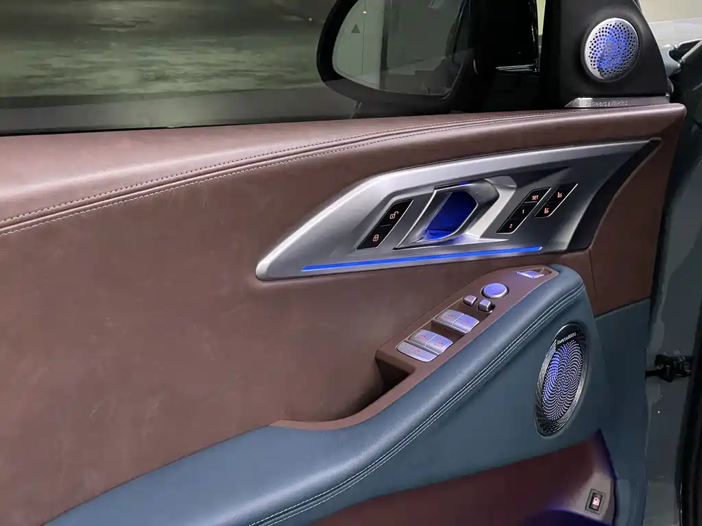 BMW BMW XM 2023 50e 2024 - thumbnail 7