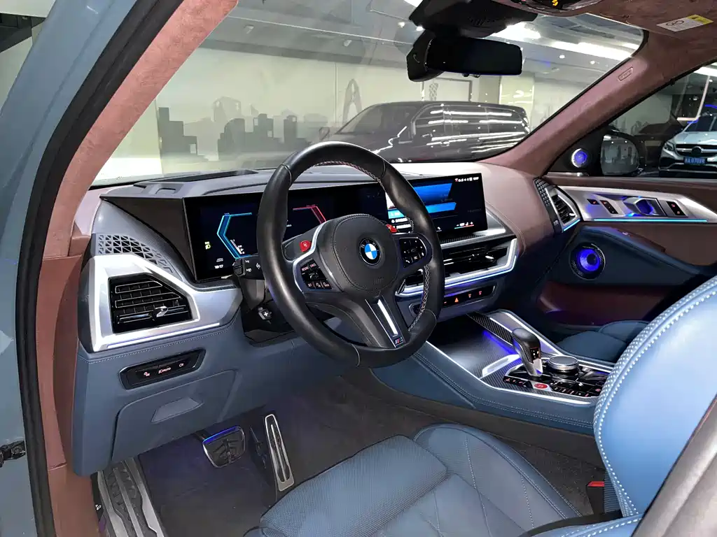 BMW BMW XM 2023 50e 2024 - thumbnail 8