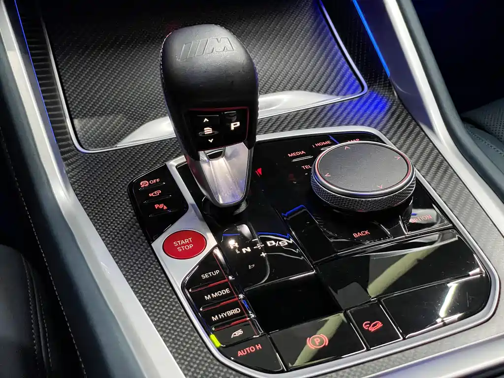 BMW BMW XM 2023 50e 2024 - thumbnail 15