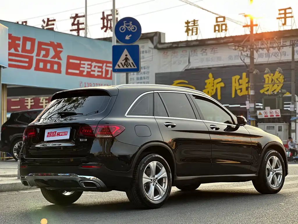 Mercedes-Benz Mercedes-Benz GLC 2020 Facelift GLC 260 L 4MATIC Sport Edition 2020 - thumbnail 3