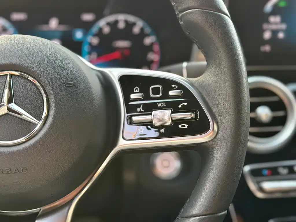 Mercedes-Benz Mercedes-Benz GLC 2020 Facelift GLC 260 L 4MATIC Sport Edition 2020 - thumbnail 9