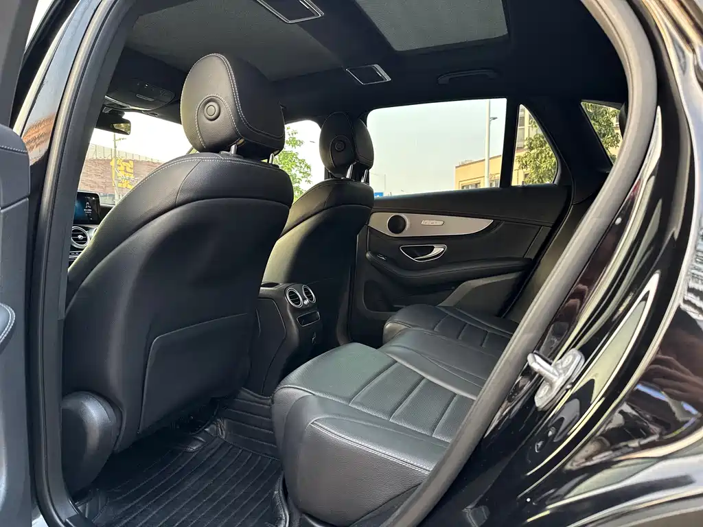 Mercedes-Benz Mercedes-Benz GLC 2020 Facelift GLC 260 L 4MATIC Sport Edition 2020 - thumbnail 15