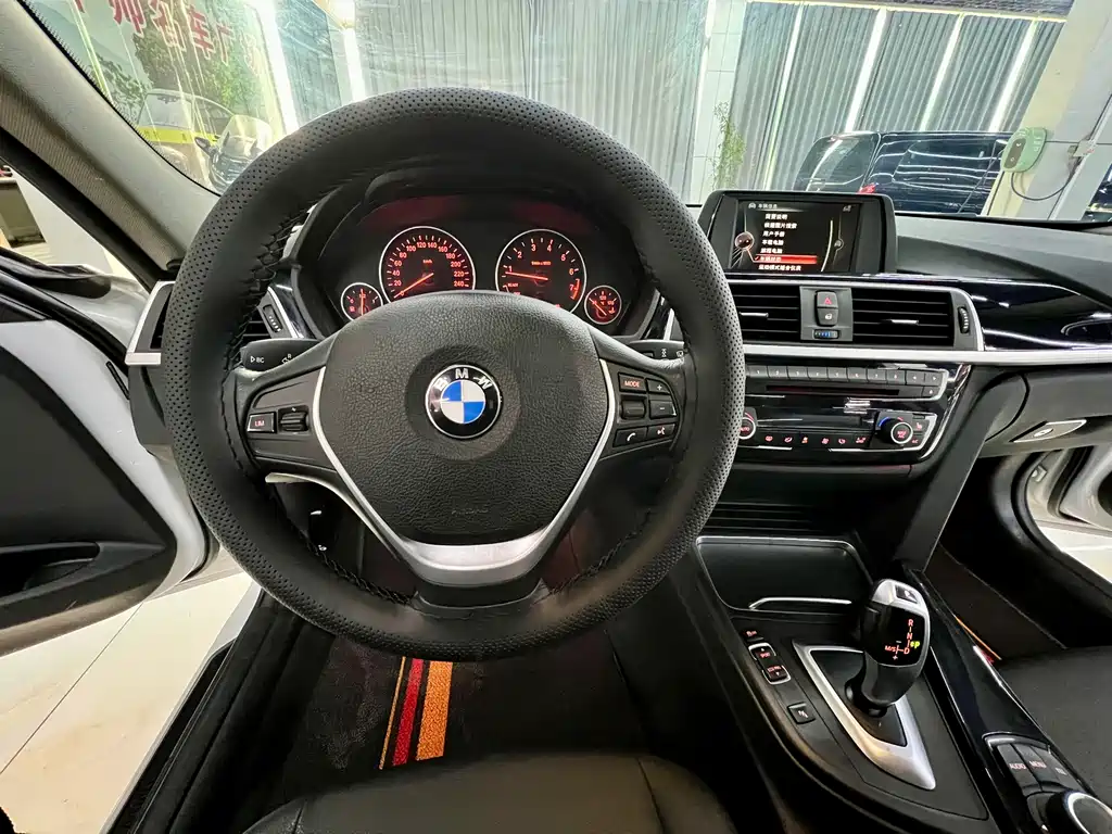 BMW BMW 3 Series 2017 320Li xDrive Fashion Edition 2017 - thumbnail 11