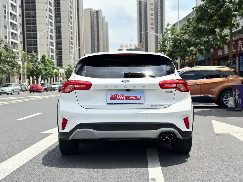 Ford Ford Focus Active 2021 EcoBoost 180 Automatic Trend Edition 2021 - thumbnail 4