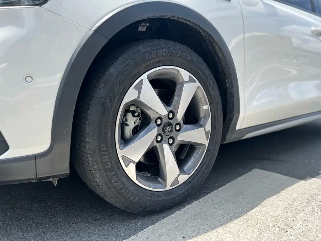 Ford Ford Focus Active 2021 EcoBoost 180 Automatic Trend Edition 2021 - thumbnail 18