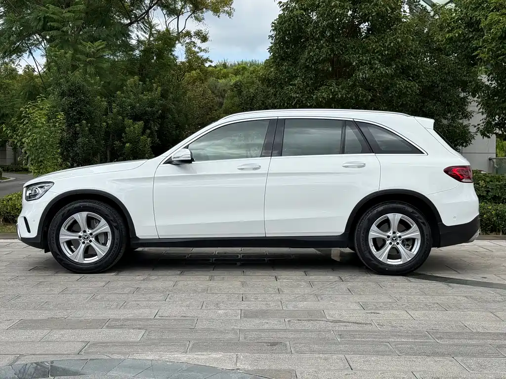 Mercedes-Benz Mercedes-Benz GLC 2020 GLC 260 L 4MATIC Dynamic Model 2019 - thumbnail 4