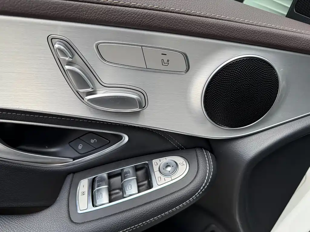 Mercedes-Benz Mercedes-Benz GLC 2020 GLC 260 L 4MATIC Dynamic Model 2019 - thumbnail 15