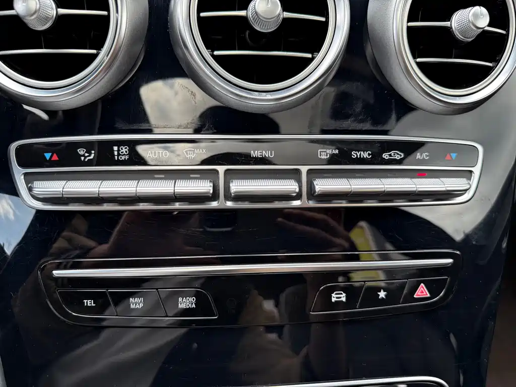 Mercedes-Benz Mercedes-Benz GLC 2020 GLC 260 L 4MATIC Dynamic Model 2019 - thumbnail 21