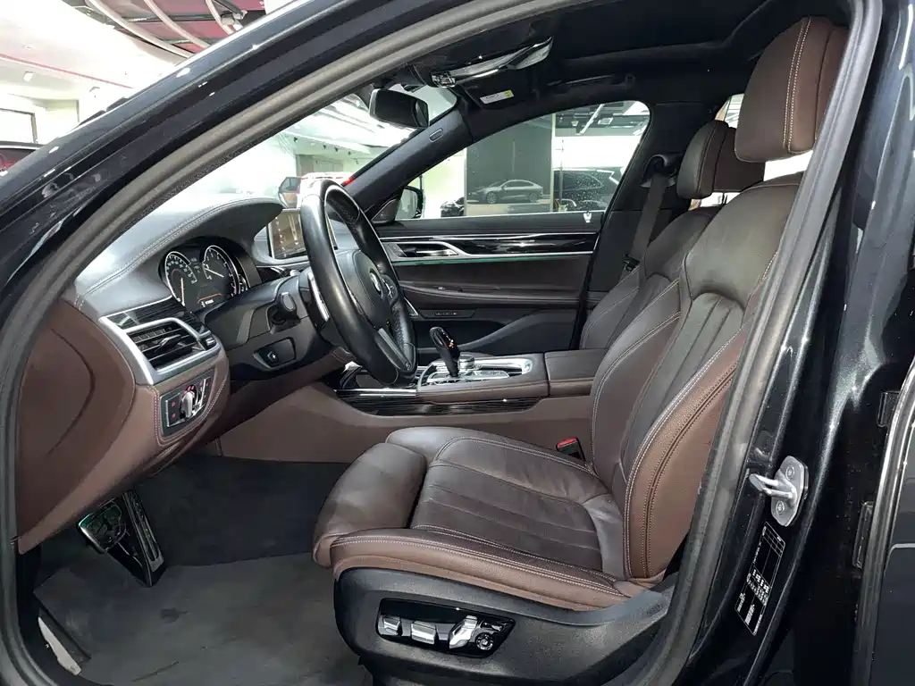 BMW BMW 7 Series 2018 730Li Leading Model M Sport Package 2019 - thumbnail 13